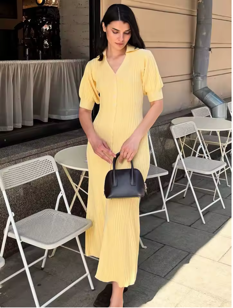 Langes Strickkleid