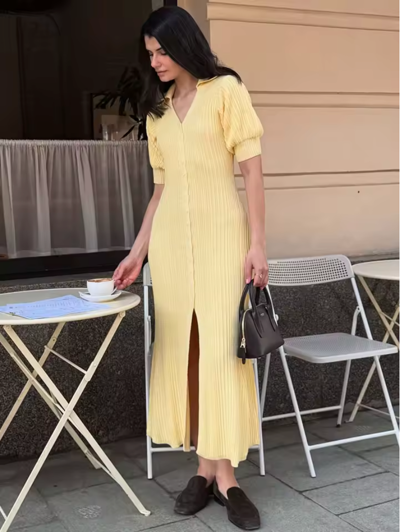 Langes Strickkleid